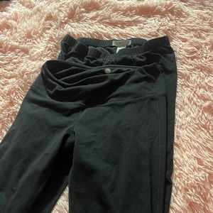 2 pairs leggings
